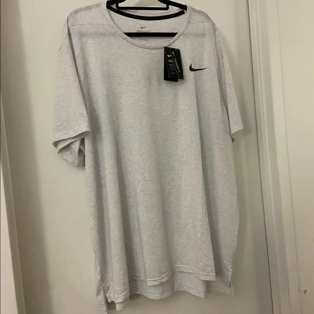 Men's Nike Breathe Tee Size 4XL